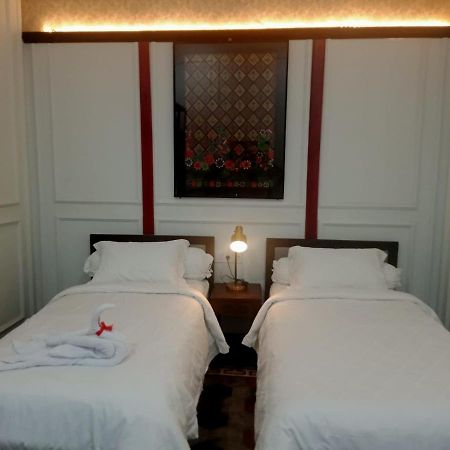 Mruyung Guest House Kota Lama Banyumas Mitra Reddoorz מראה חיצוני תמונה